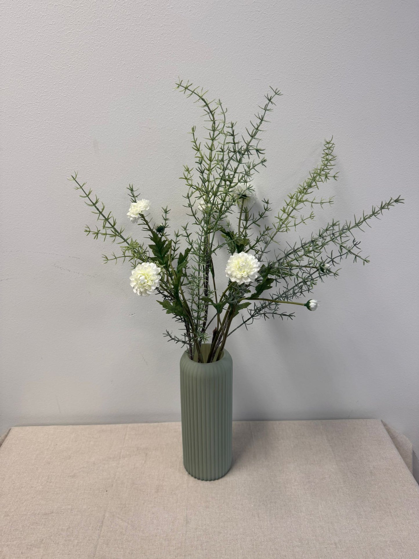 Dahlia tros wit UV (kunstbloem)
