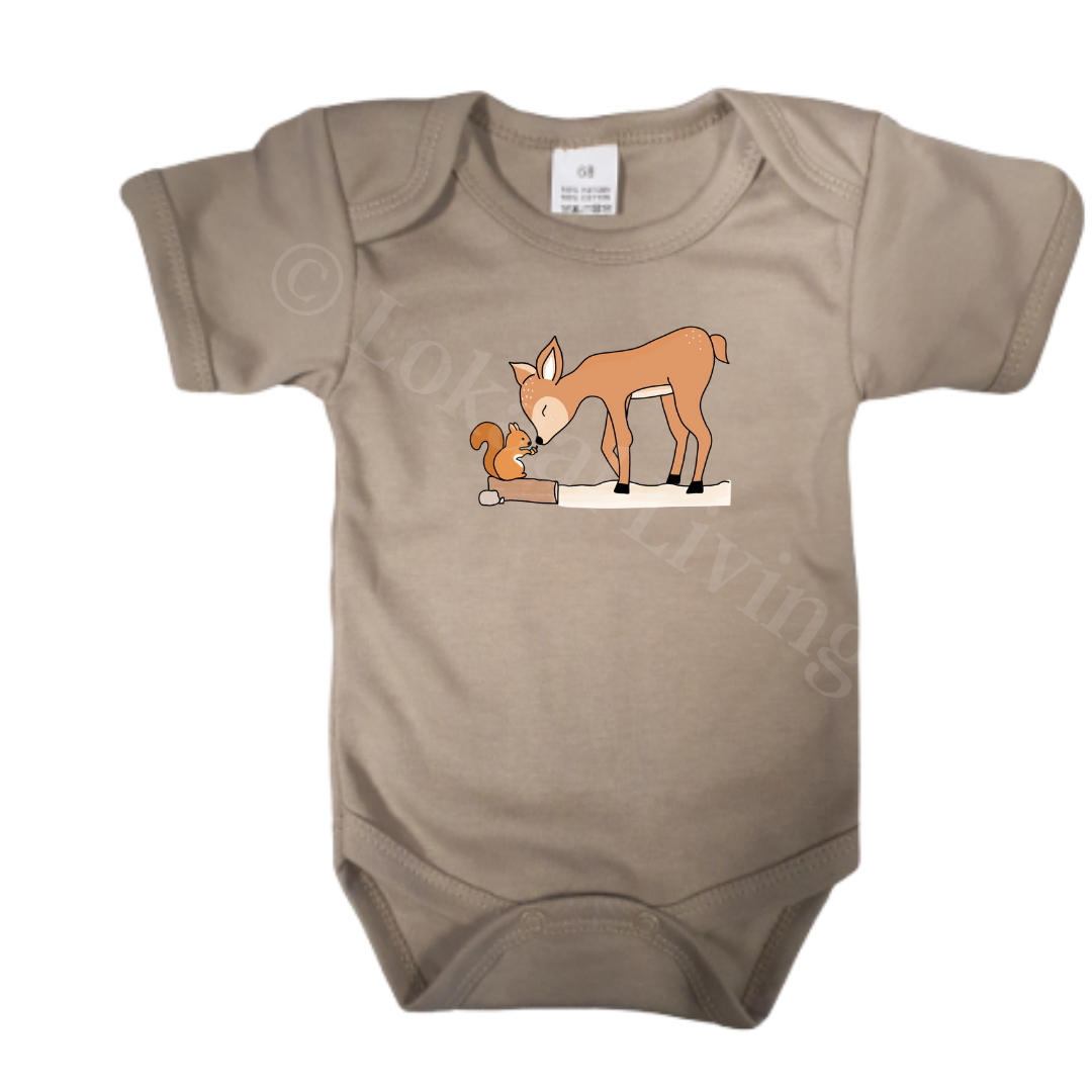 Romper - maat 56-92 - Zand - korte mouw - (ontwerp naar keuze)